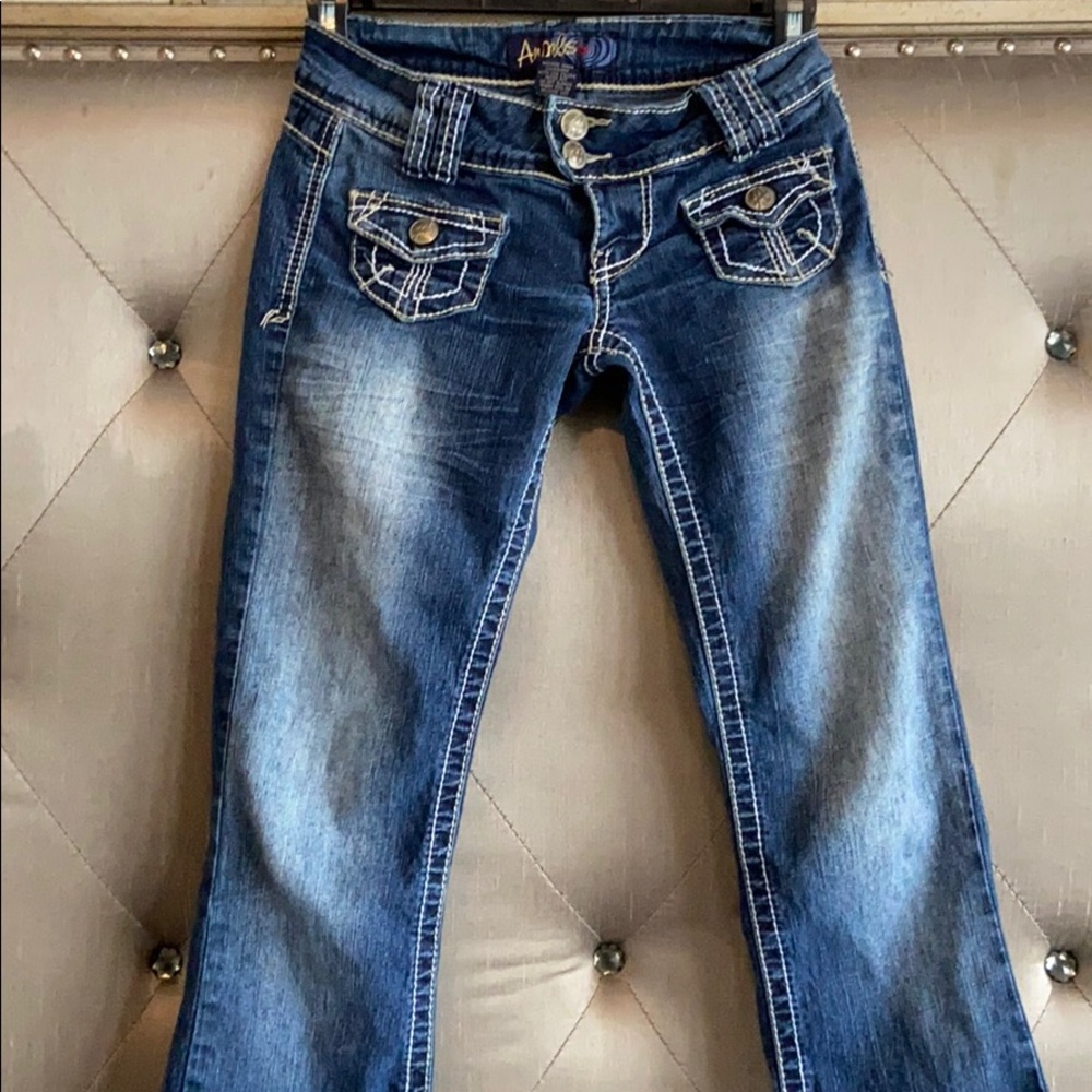 Women’s jeans